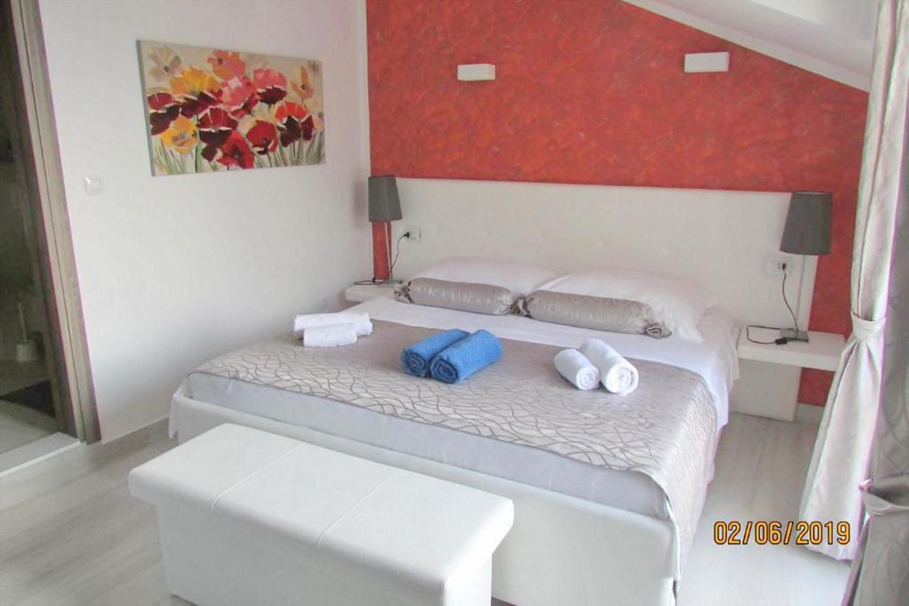 Villa Mirosa Saplunara Extérieur photo